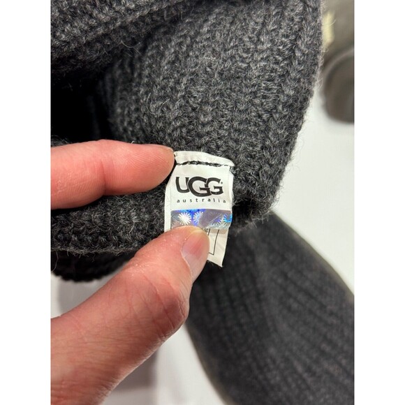 UGG Australia Cardy Dark Gray Knit Button Up Sweater Winter Snow Boots Women's 8 - Picture 13 of 14